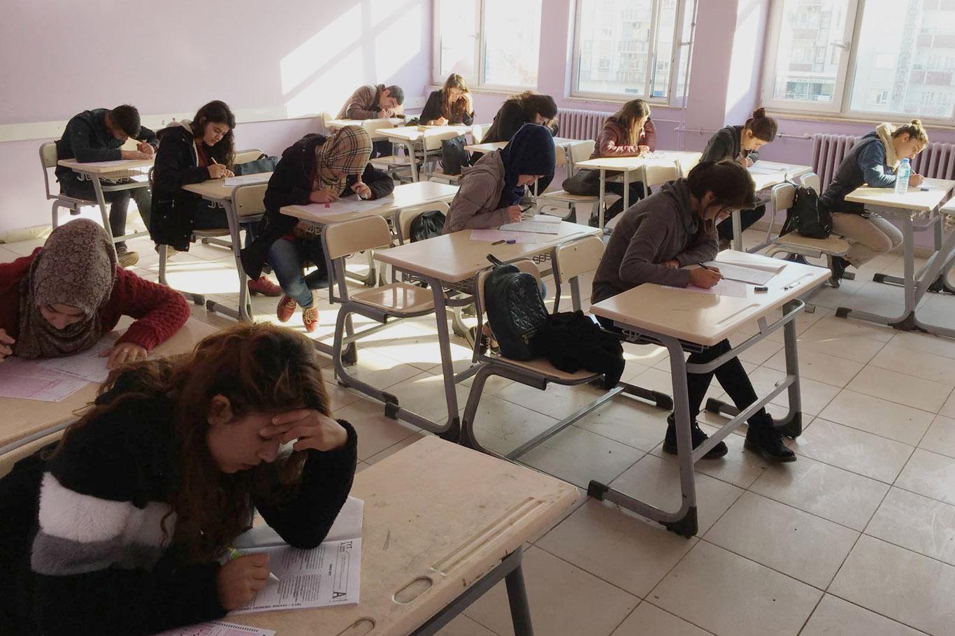 Silopi Halk Eğitim Merkezinden deneme sınavı Silopi Halk Eğitim Merkezinden deneme sınavı